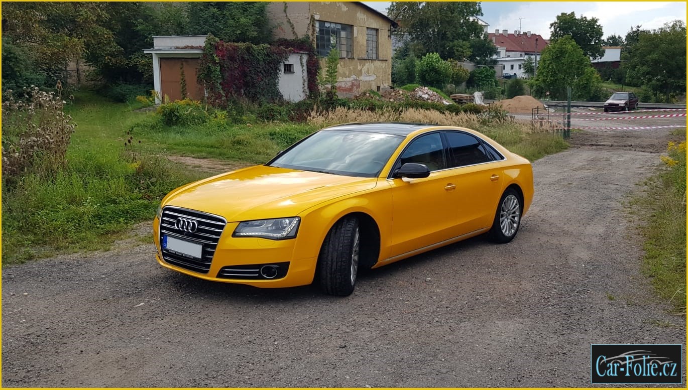 Audi žlutá