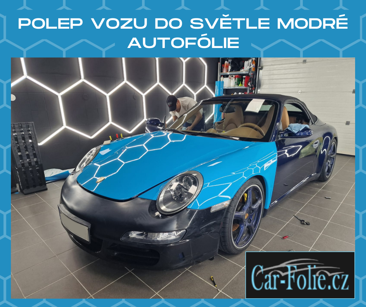 Porsche modrá